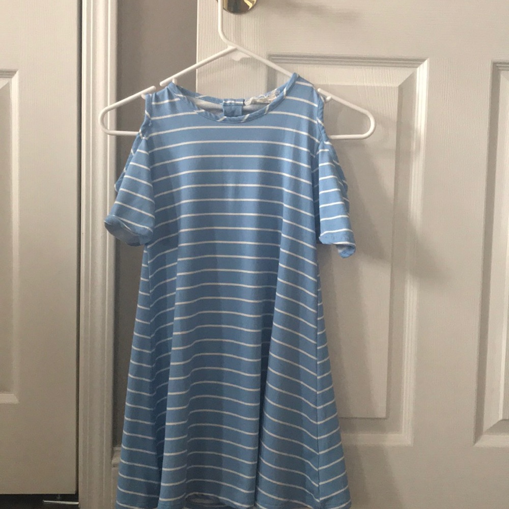 Girls cold shoulder striped dress, size 8
